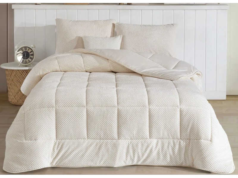 Комфортна двойна мека завивка комплект с калъфки- кремаво